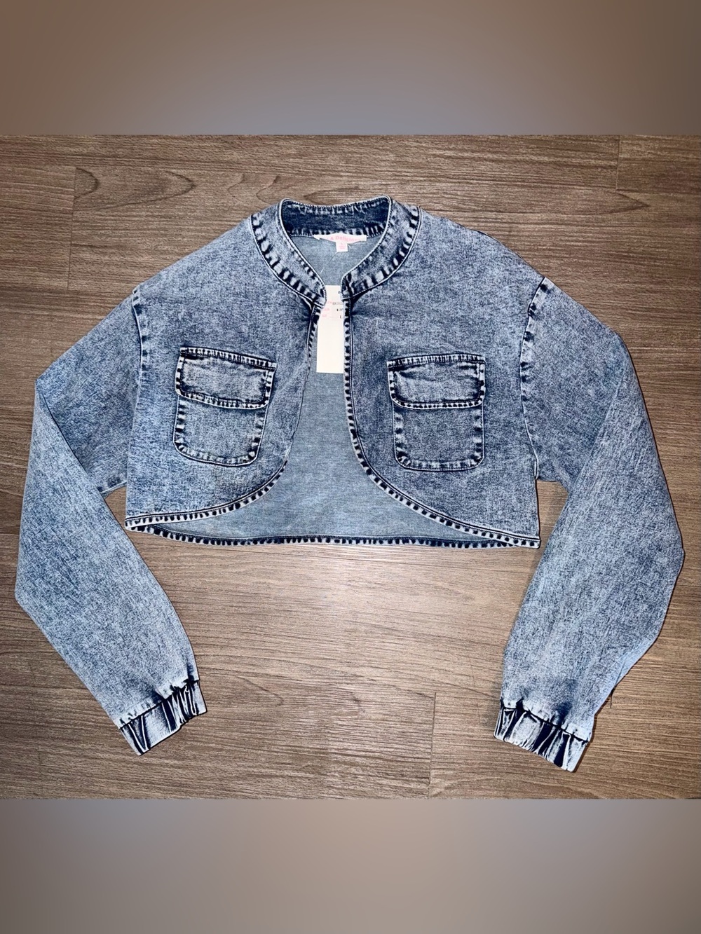 HOT & DELICIOUS Acid-washed Cropped Denim Jacket